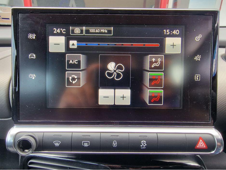 Citroen C4 Cactus 1.2 PURETECH **LOW MILAGE, FULLY SERVICED** — thumbnail 25