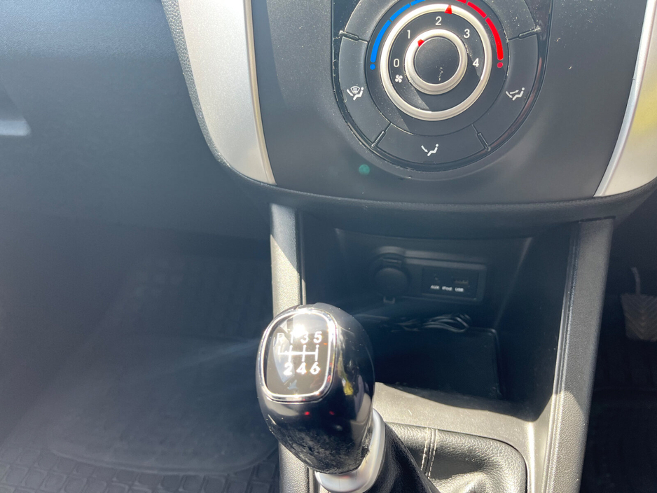2012 Kia Venga 1.4L Diesel For Sale Images