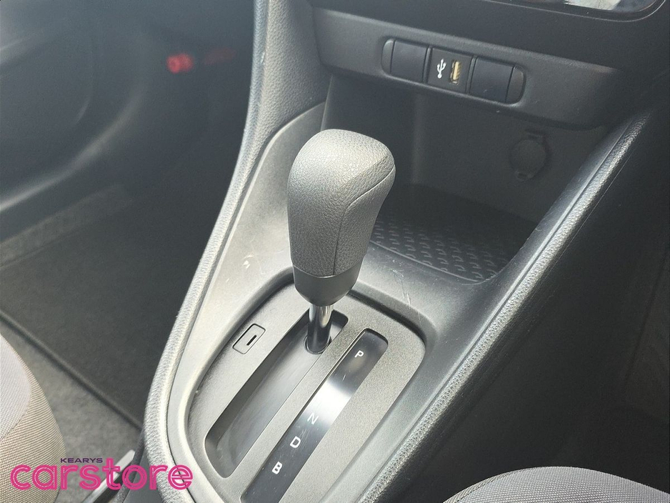 Toyota Yaris Hybrid X — thumbnail 21