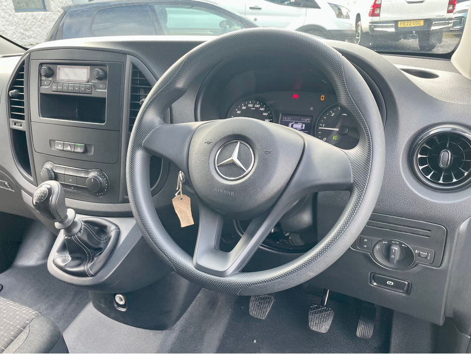 2023 Mercedes-Benz Vito 2L Diesel For Sale Images