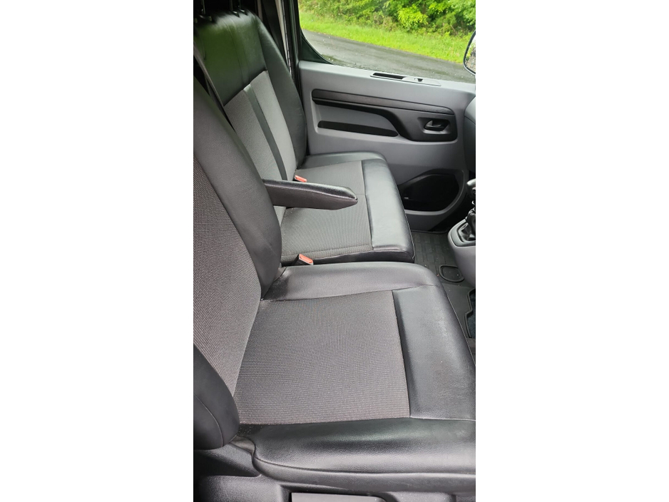 2022 Opel Vivaro 1.5L Diesel For Sale Images