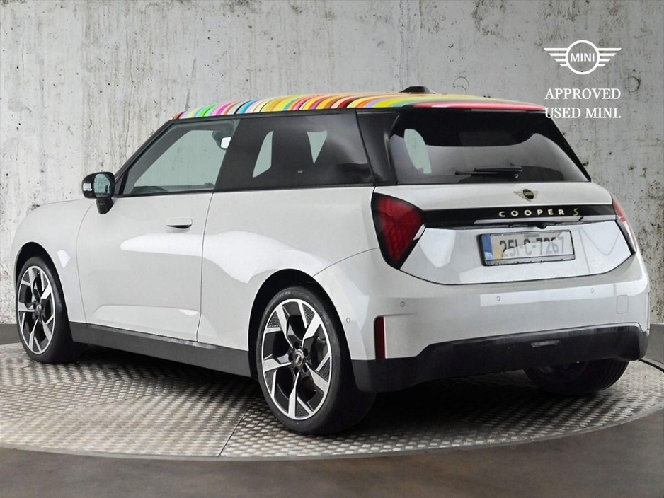 2025 MINI Hatch 0L Electric For Sale Images