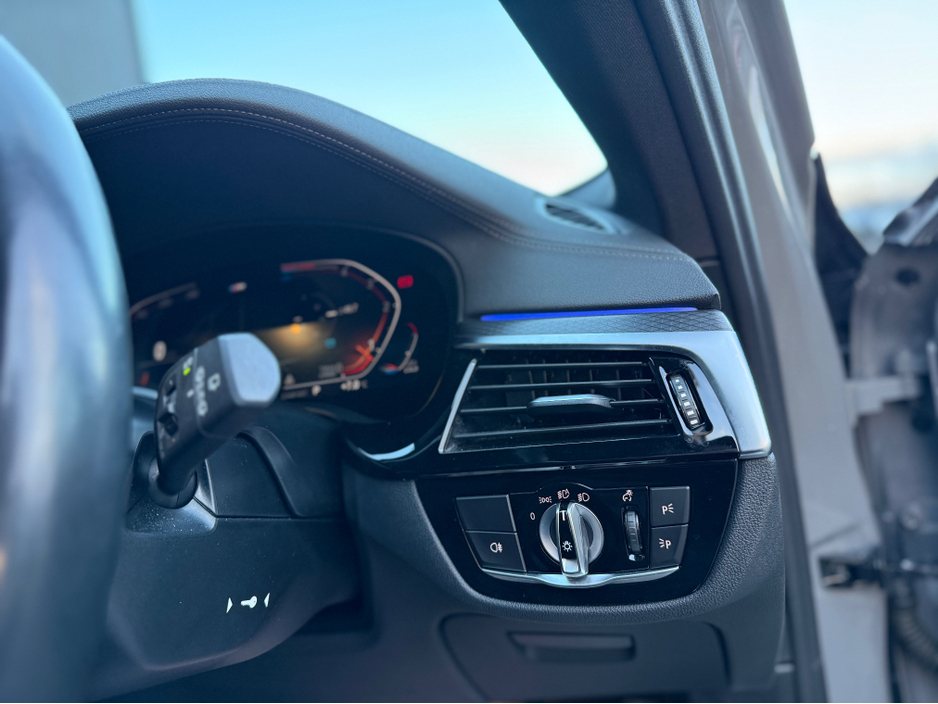 2022 BMW 5 Series 2L Diesel For Sale Images