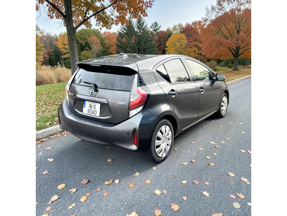 2018 Toyota Aqua 1.5L Petrol Hybrid For Sale Images