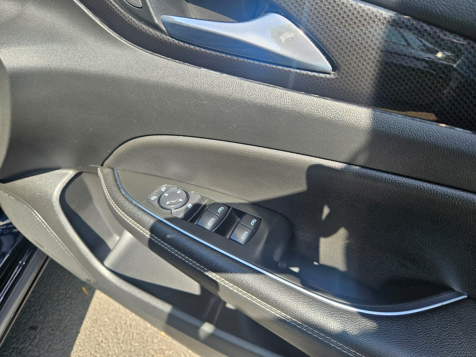 2019 Opel Insignia 1.5L Petrol For Sale Images