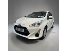 2016 Toyota Aqua 1.5L Petrol Hybrid For Sale Images