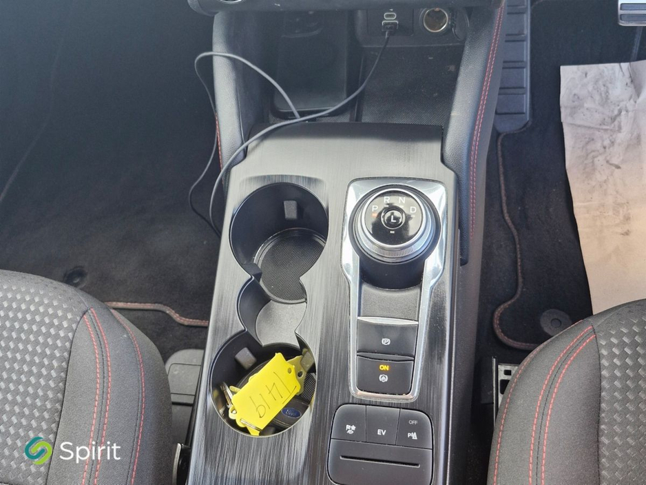 Ford Kuga 2.5 PHEV ST-Line Auto — thumbnail 15