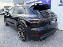 2020 Porsche Cayenne 3L Petrol Plug-in Hybrid For Sale Images