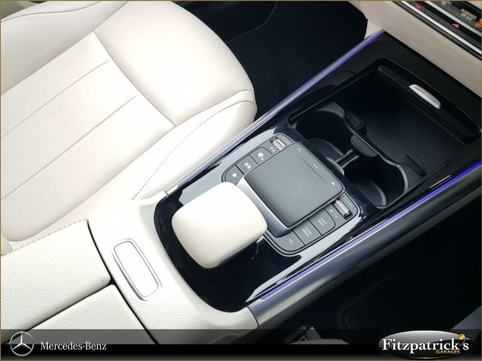 Mercedes-Benz GLA Class GLA 180 d A/T Progressive — thumbnail 16