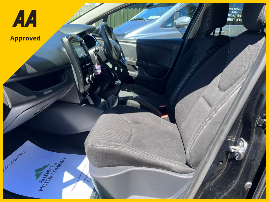 2015 Renault Clio 1.1L Petrol For Sale Images