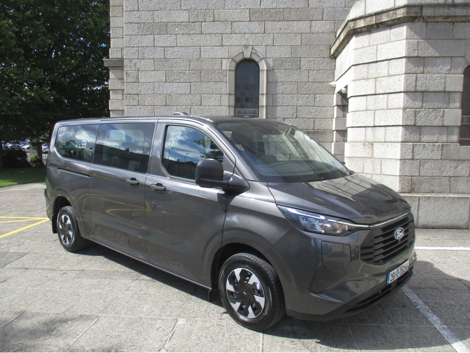 2026 Ford Transit Custom Kombi For Sale Images