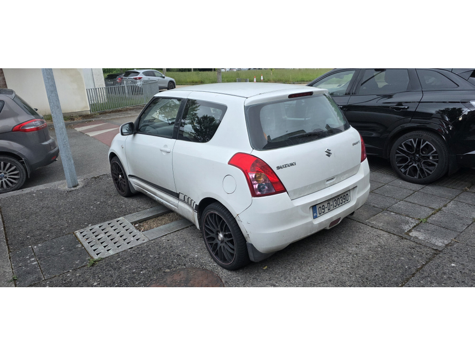 Suzuki Swift 1.3 GL 3DR — thumbnail 5