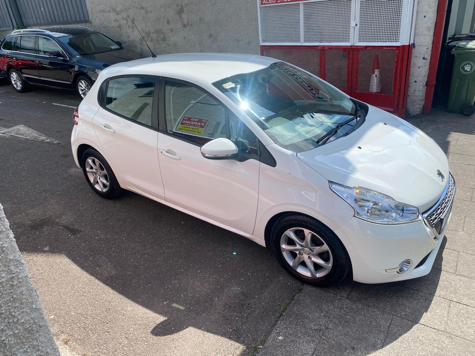 2014 Peugeot 208 1.2L Petrol For Sale Images
