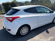2015 Hyundai i30 1.4L Diesel For Sale Images