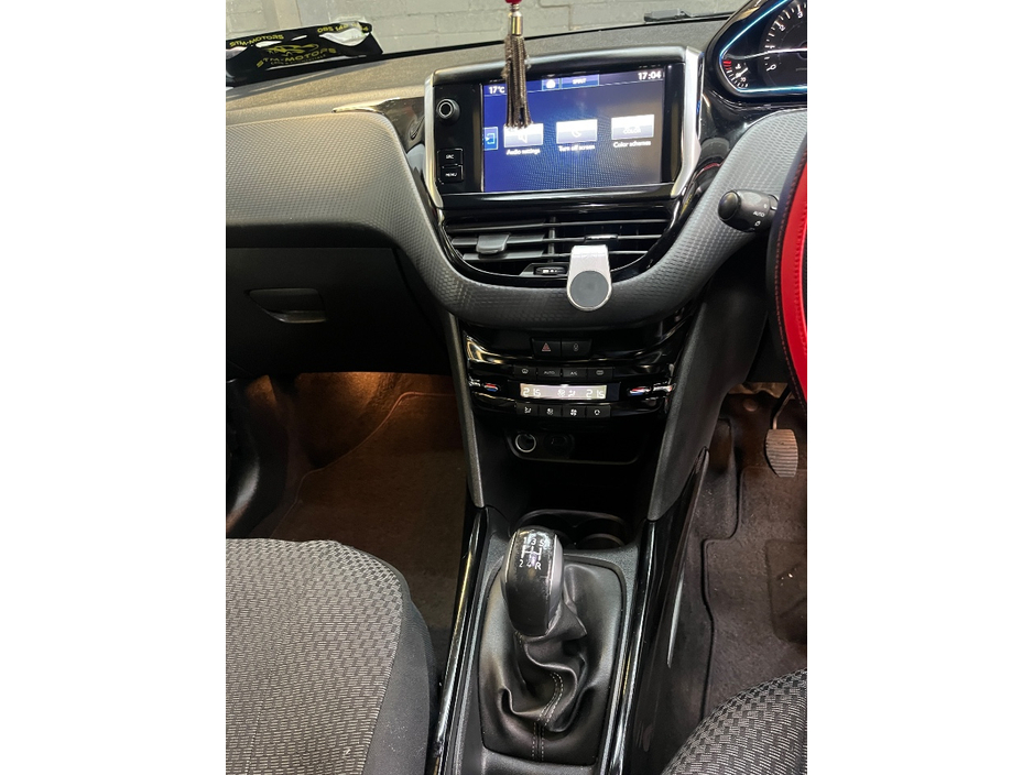 Peugeot 2008 ALLURE 1.2 PURETECH 82 4DR — thumbnail 21