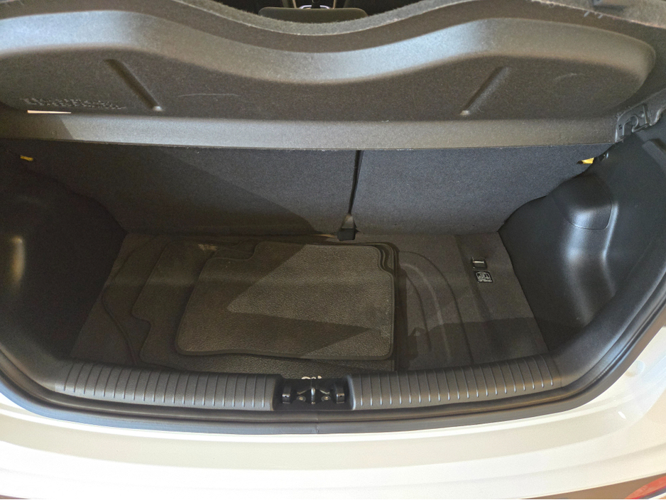2018 Hyundai i10 1.0L Petrol For Sale Images