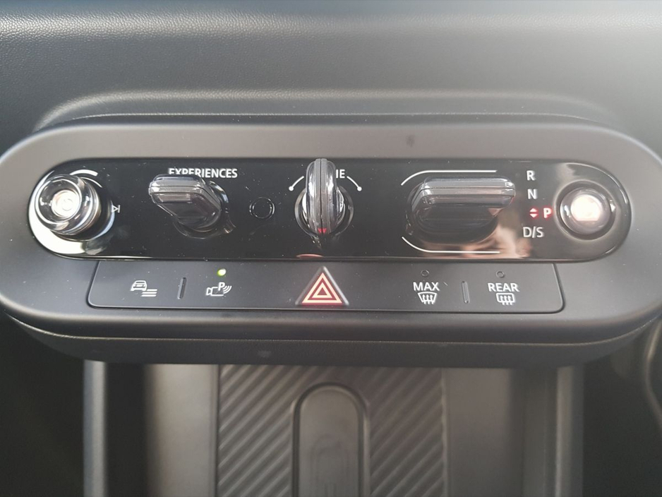 2025 MINI Hatch 2.0L Petrol For Sale Images