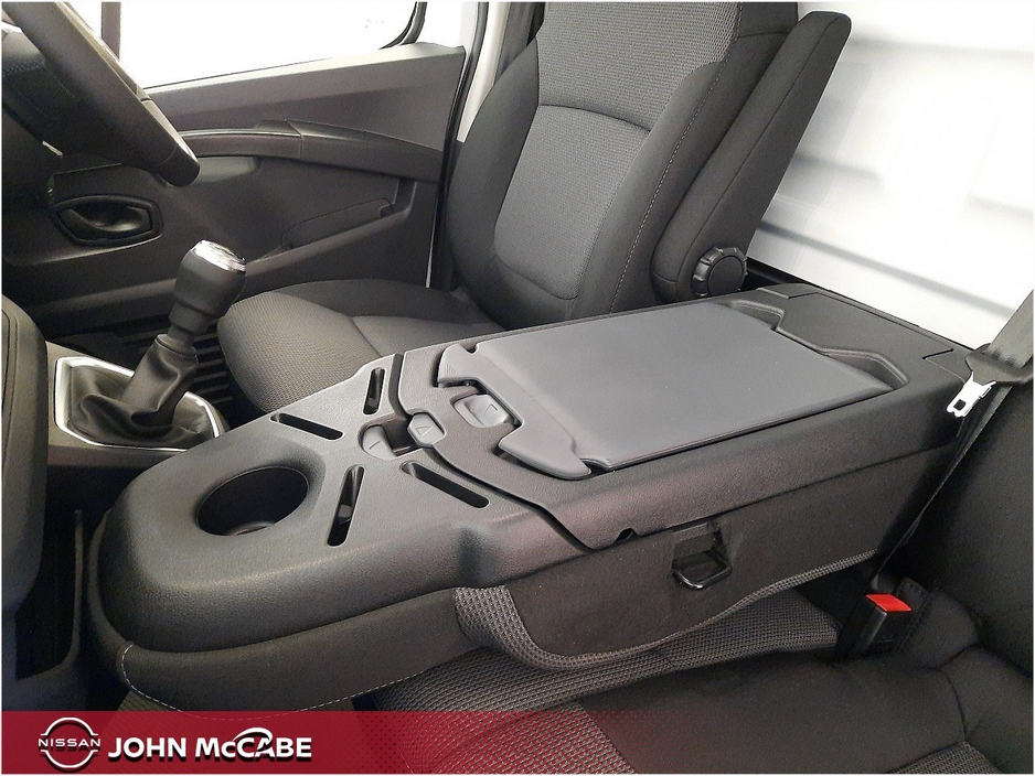 2026 Nissan Primastar 2L Diesel For Sale Images