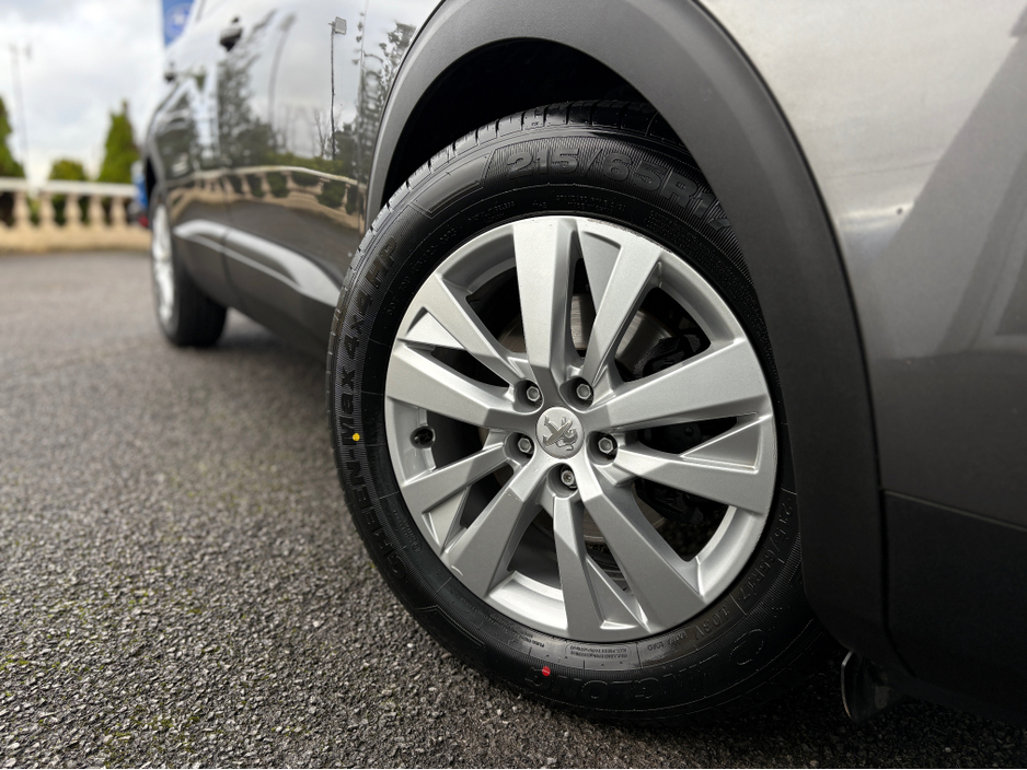 2023 Peugeot 5008 1.5L Diesel For Sale Images