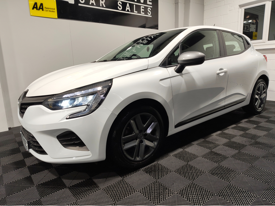 2022 Renault Clio 1L Petrol For Sale Images