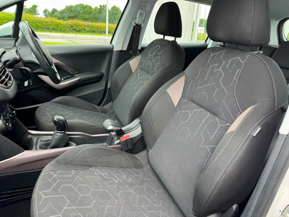 Peugeot 2008 1.2 VTI 82 bhp Active — thumbnail 8