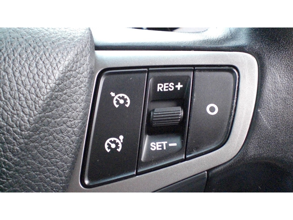 2016 Hyundai i40 1.7L Diesel For Sale Images