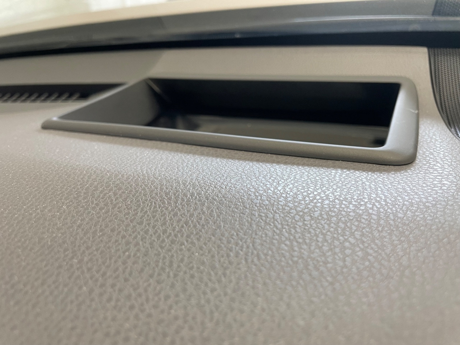 2019 Toyota Camry 2.5L Petrol Hybrid For Sale Images