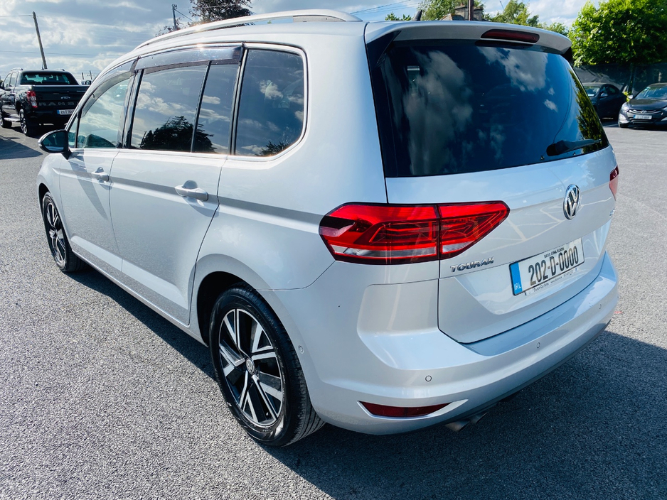 2020 Volkswagen Touran 2L Diesel For Sale Images