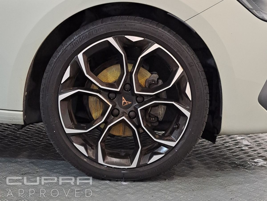 Cupra Leon Join the TRIBE SALE 1.5eTSI 150hp DSG — thumbnail 6