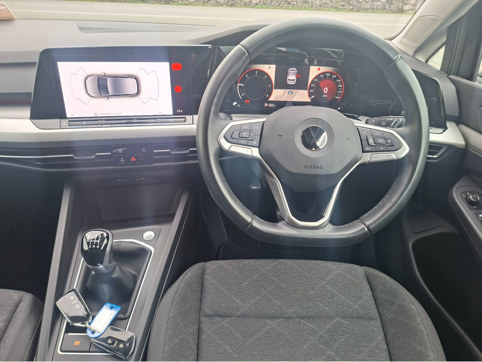 2023 Volkswagen Golf 2L Diesel For Sale Images
