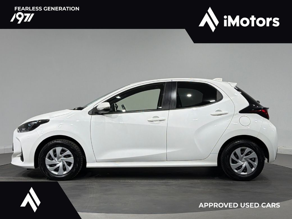 Toyota Yaris AUTOMATIC HYBRID X — thumbnail 7