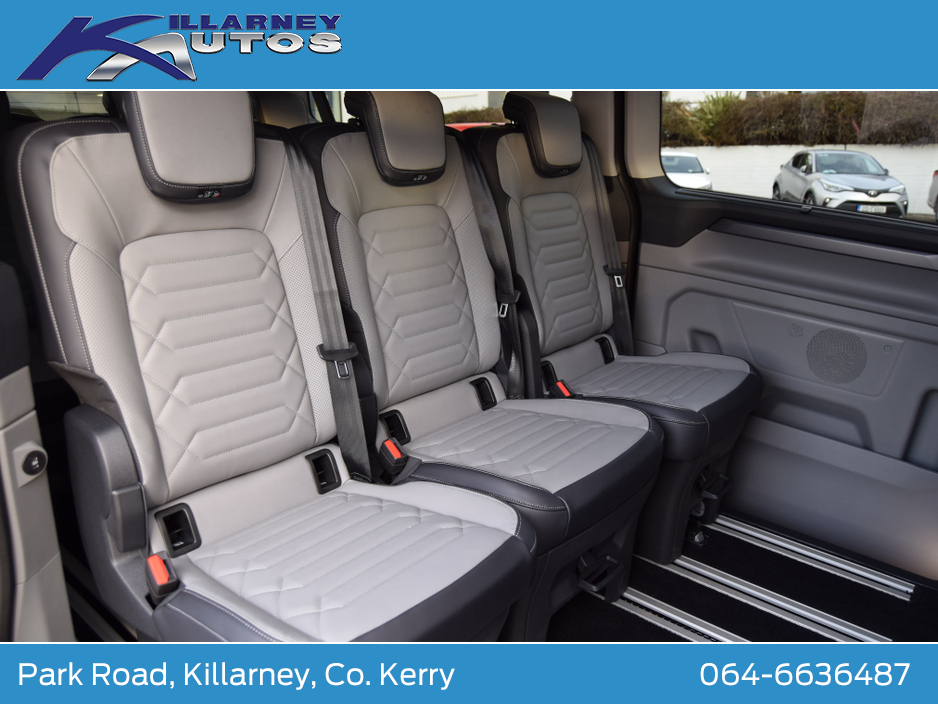 2026 Ford Tourneo Custom 2.5L Petrol Plug-in Hybrid For Sale Images