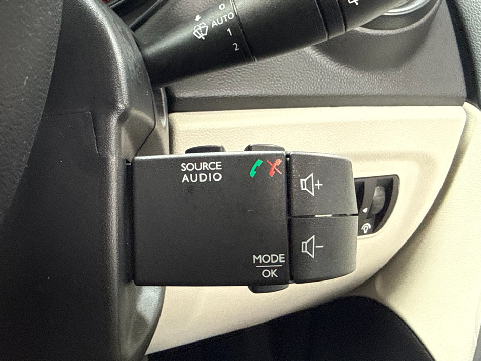 2018 Renault Captur 0.9L Petrol For Sale Images