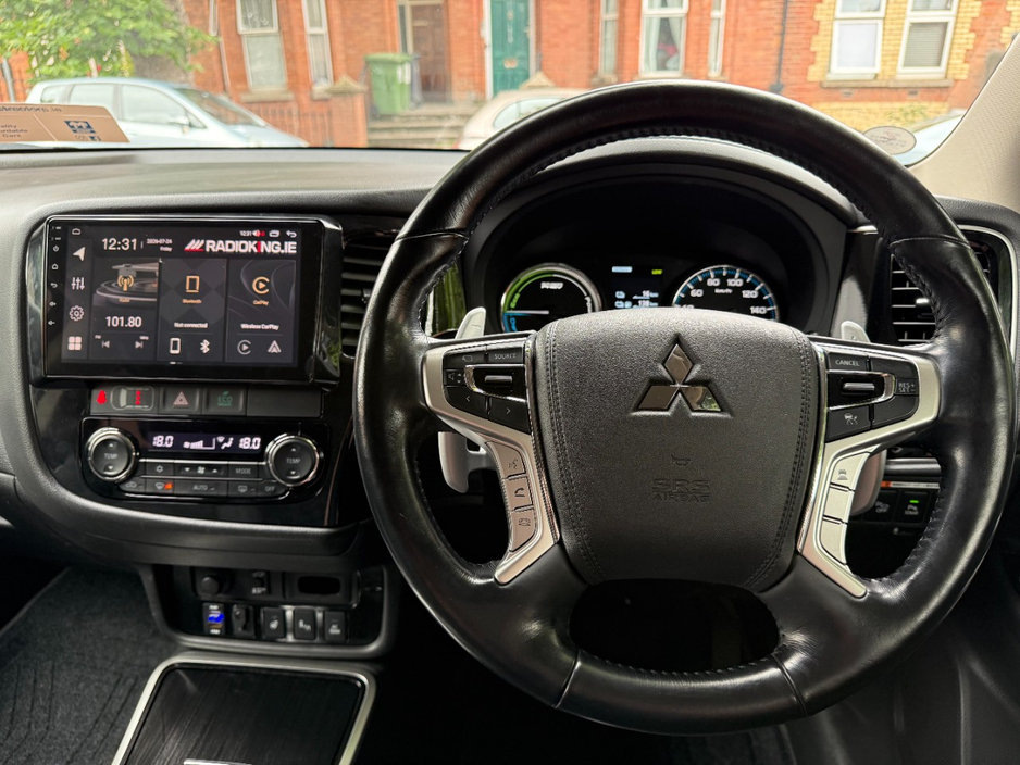 2017 Mitsubishi Outlander 2L Petrol Plug-in Hybrid For Sale Images