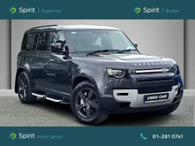 Land Rover Defender 110 2.0 P400 SE