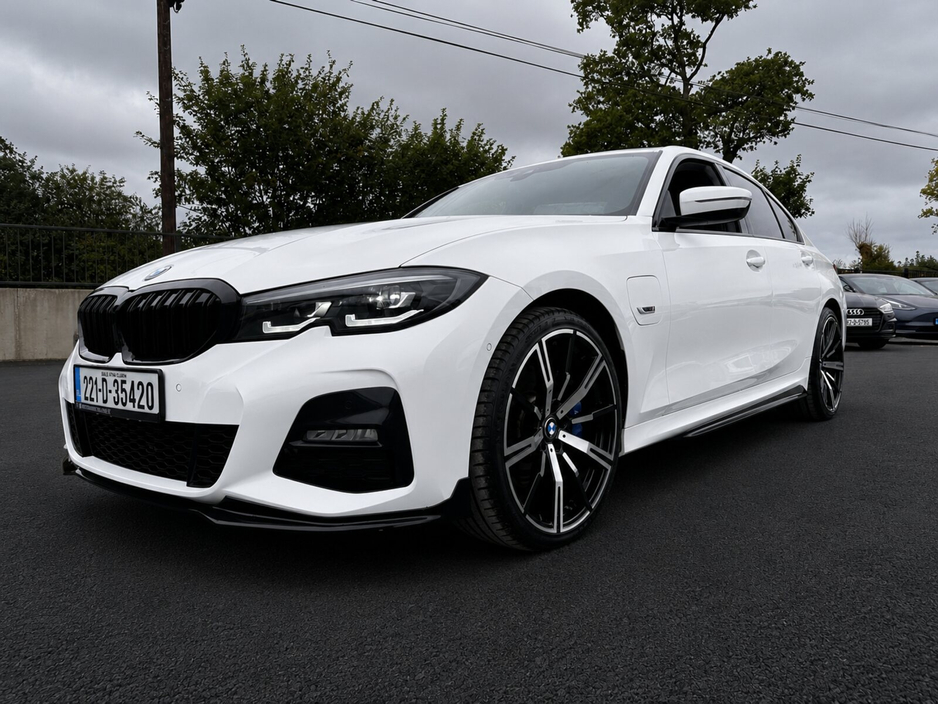 2022 BMW 3 Series 2L Petrol Plug-in Hybrid For Sale Images