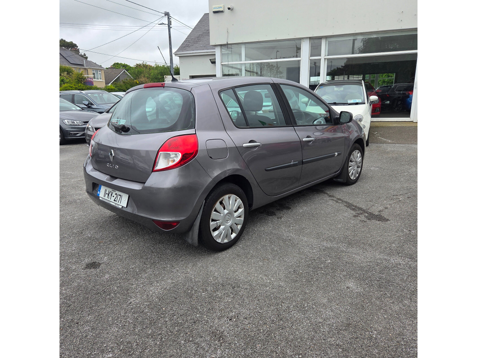 2011 Renault Clio 1.1L Petrol For Sale Images