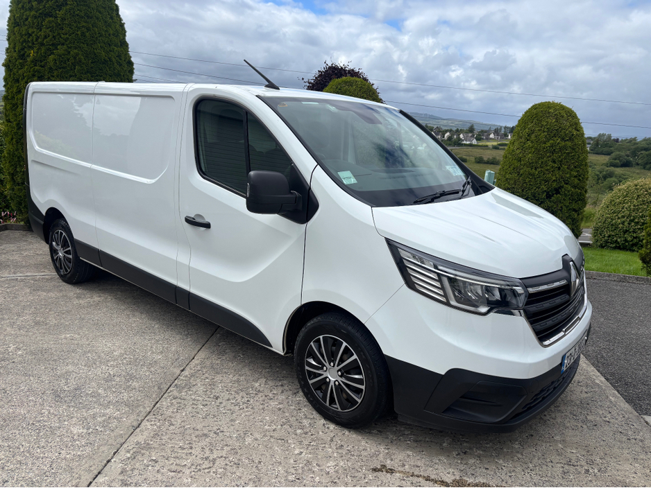 2023 Renault Trafic 2L Diesel For Sale Images