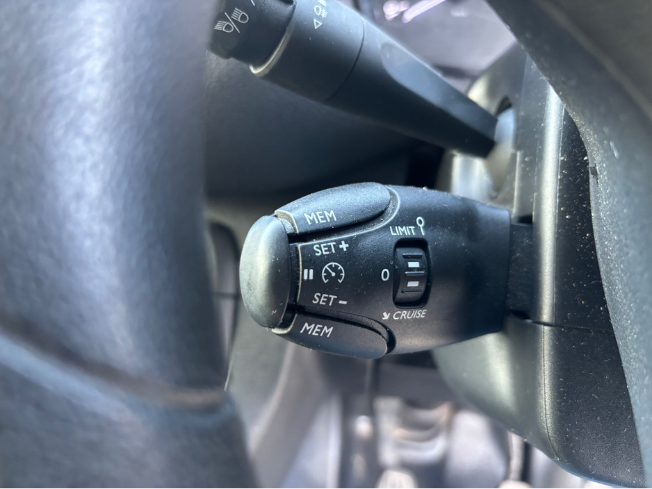 2023 Opel Vivaro 1.5L Diesel For Sale Images