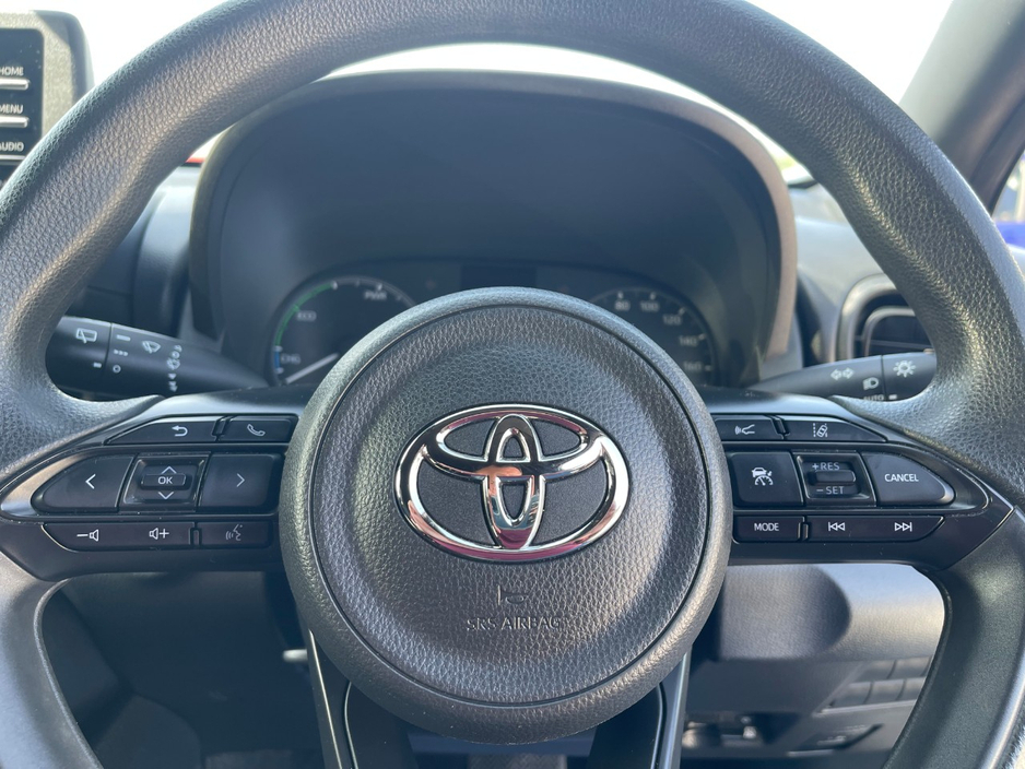 2020 Toyota Yaris 1.5L Petrol Hybrid For Sale Images