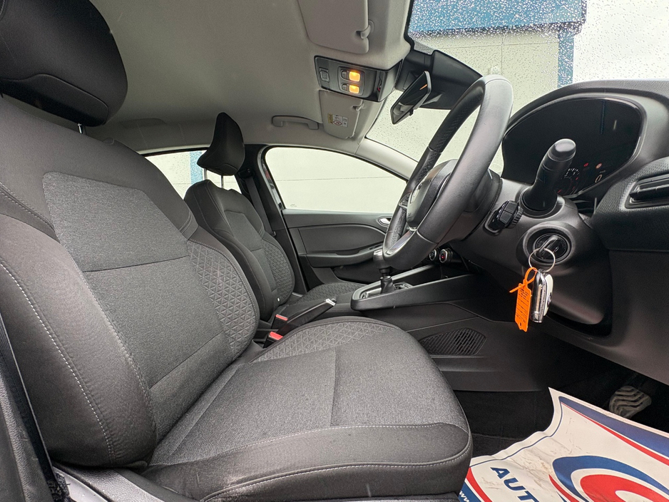 2022 Renault Clio 1L Petrol For Sale Images
