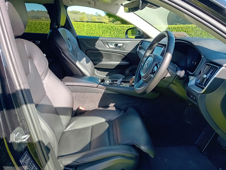 2023 Volvo V60 2L Petrol Plug-in Hybrid For Sale Images