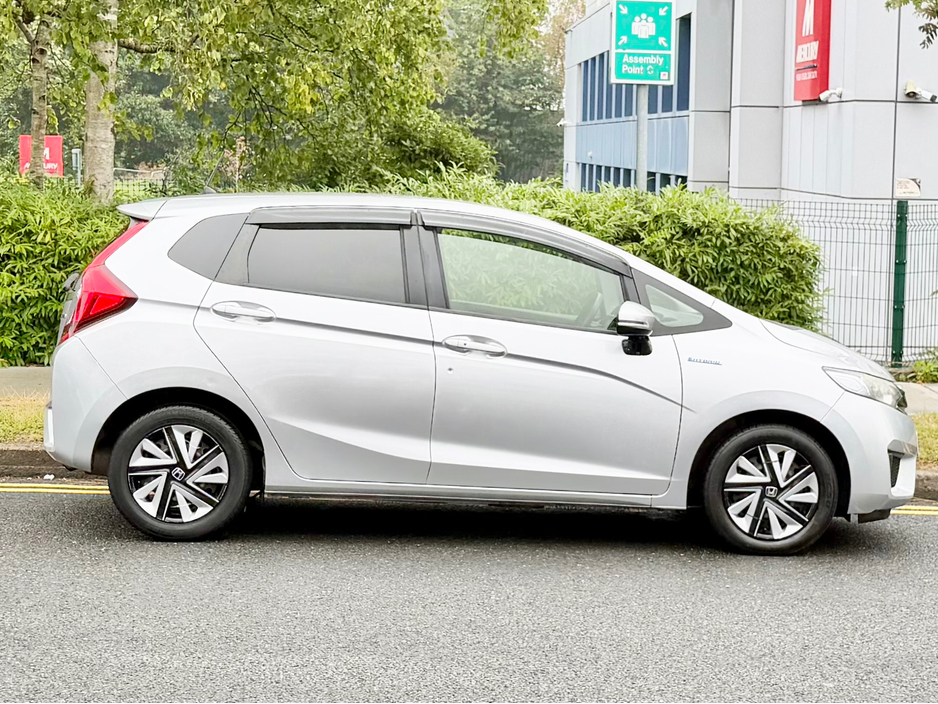 Honda Fit HYBRID!! AUTO!! — thumbnail 4