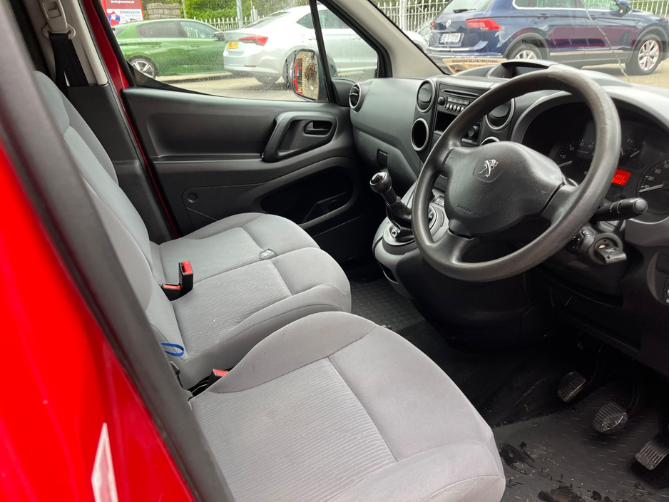 2017 Peugeot Partner 1.6L Diesel For Sale Images
