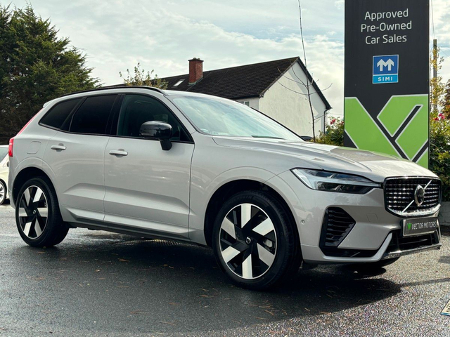 2024 VOLVO XC60 T6 AWD PLUS PHEV SUNROOF