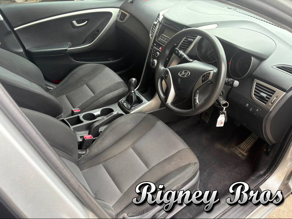 2015 Hyundai i30 1.6L Diesel For Sale Images