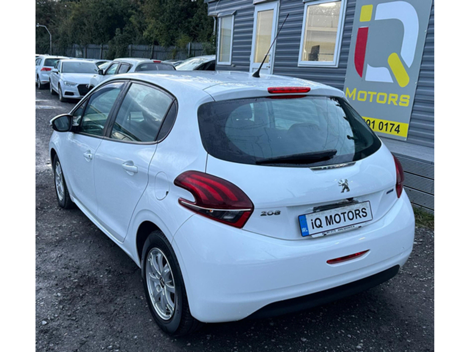Peugeot 208 Puretech 1.2L Petrol Automatic (2763) — thumbnail 12