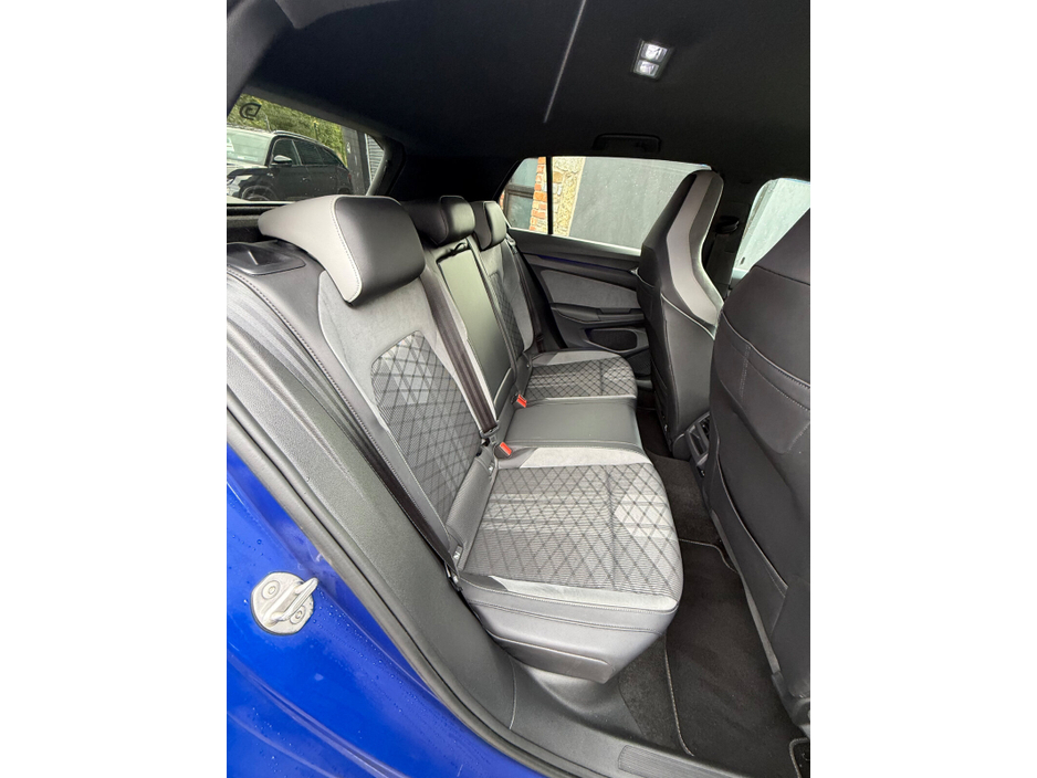 2022 Volkswagen Golf 2L Diesel For Sale Images