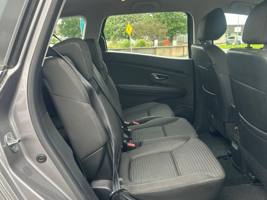 2020 Renault Grand Scenic 1.8L Diesel For Sale Images