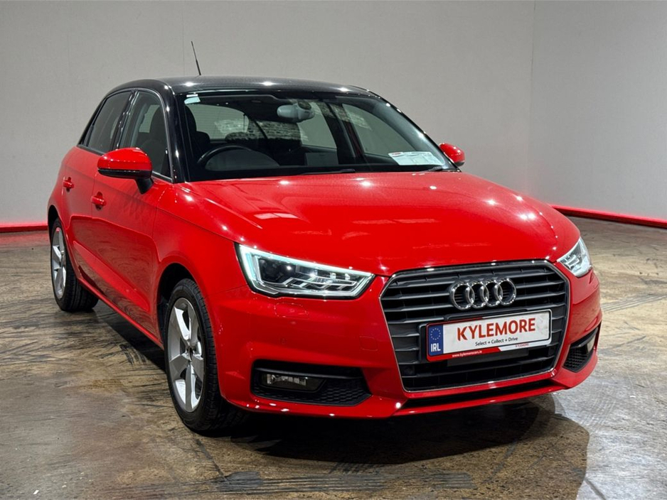 Audi A1 1.0 TFSI AUTOMATIC - RED/BLACK TWO TONE - FACTORY ALLOYS - XENON HEADLIGHTS - PARKING AID - HEATING / AC CONTROLS — thumbnail 9